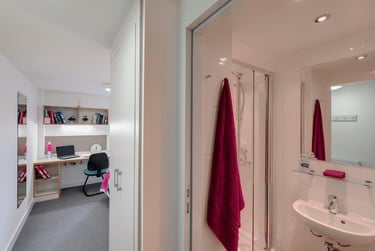 1 bed flat, Regent Street, City Centre, Plymouth, PL48BA - Image 3